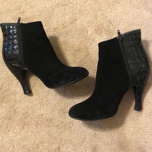 Steve Madden suede and patent booties